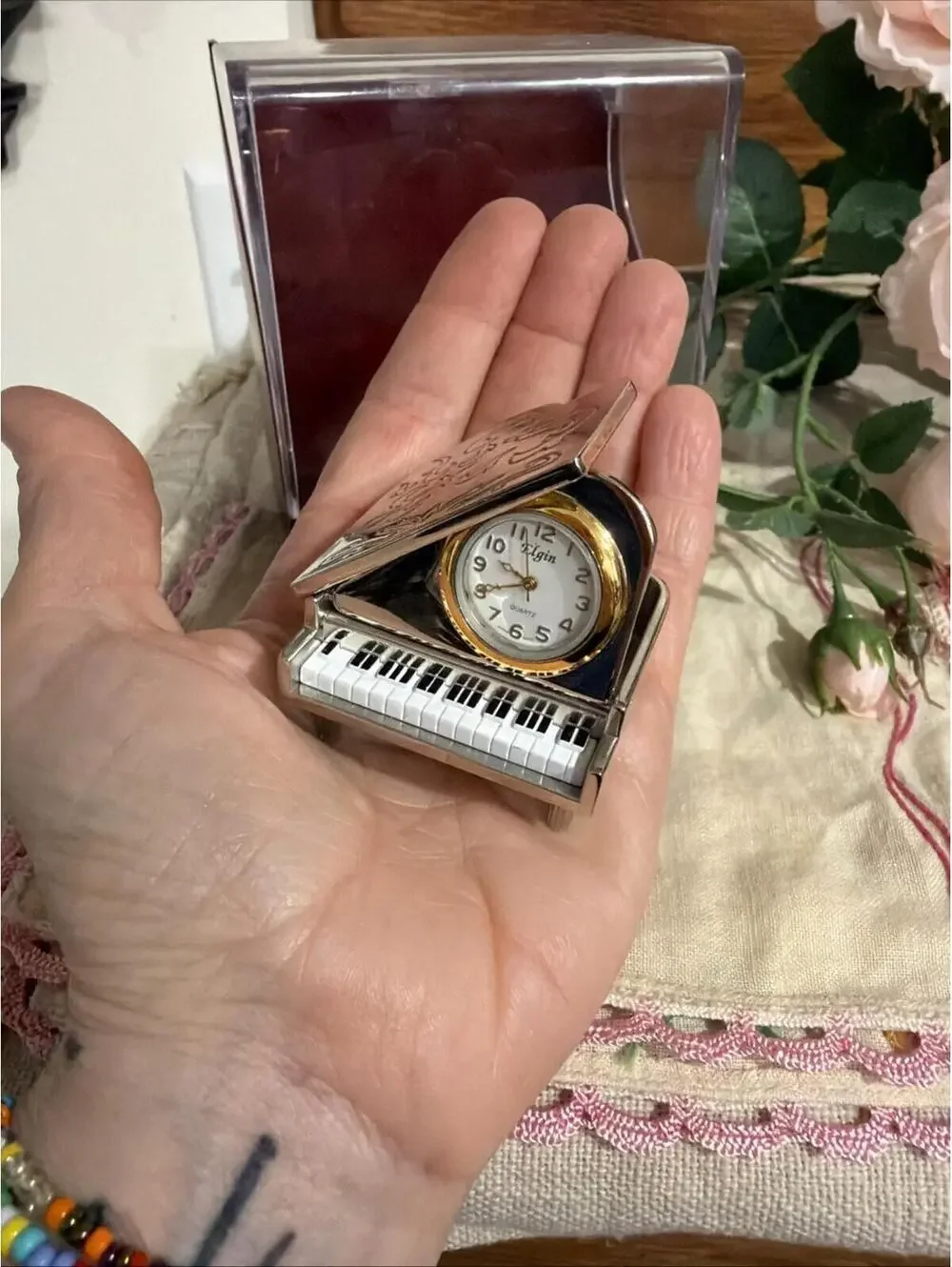 Vintage Elgin Miniature Grand Piano Desk Clock New In package Music Symphony